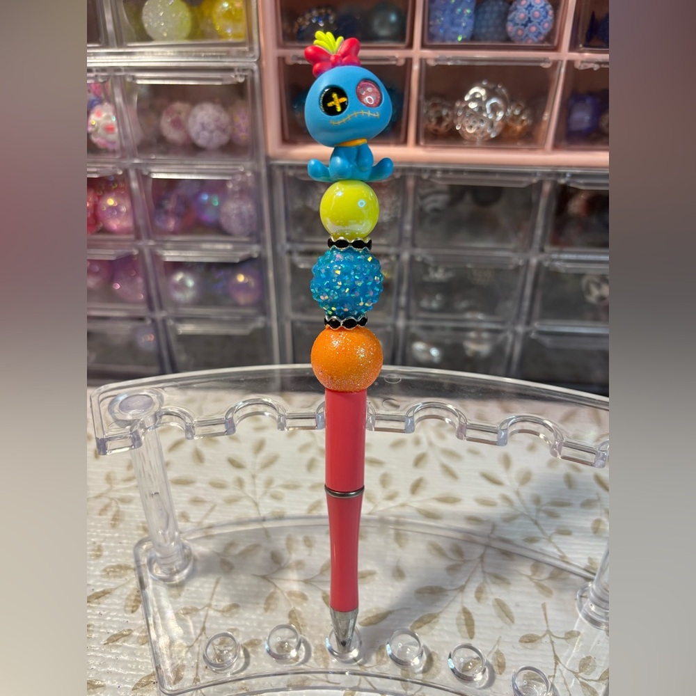 - Handmade Beaded Doorables Pen